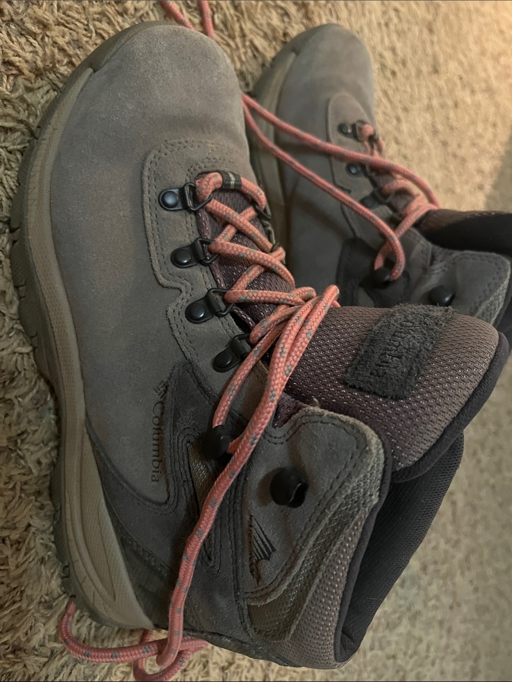 Columbia ladies Gray and pink Hiking Boots with Laces